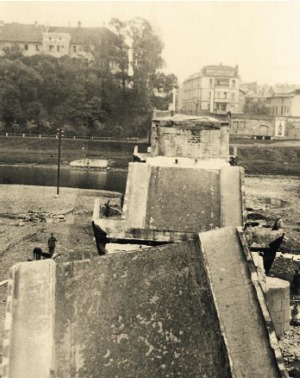 Il ponte sul fiume Soła fatto saltare il 3.IX.1939.